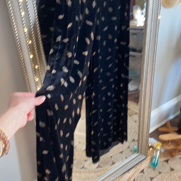 STUNNING & RARE Velvet Anthropologie Pants - Picture 4 of 13